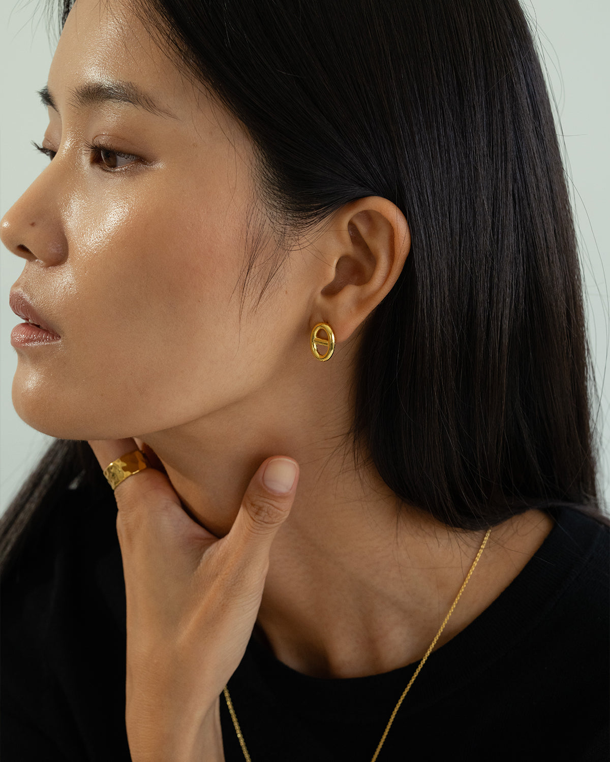 Erin Circle Stud Earrings